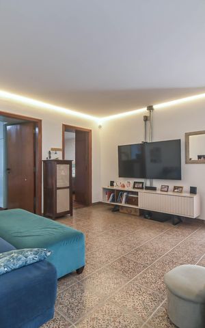Casa à venda com 190m², 3 quartos e 4 vagasSala