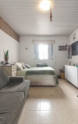 Casa à venda com 190m², 3 quartos e 4 vagasEdicula - Quarto