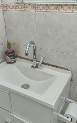 Casa à venda com 190m², 3 quartos e 4 vagasEdicula - Banheiro