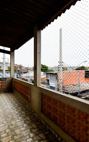 Casa para alugar com 100m², 2 quartos e sem vagaVaranda