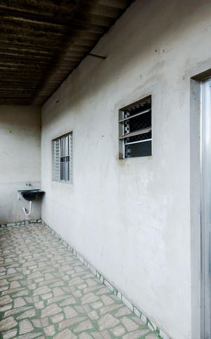 Casa para alugar com 100m², 2 quartos e sem vagaÁrea de Serviço