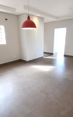 Casa à venda com 234m², 4 quartos e 3 vagasSala 2