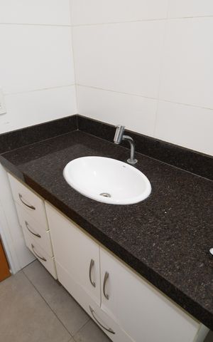 Casa à venda com 234m², 4 quartos e 3 vagasBanheiro Suíte 1