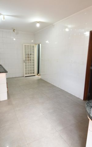 Casa à venda com 234m², 4 quartos e 3 vagasCozinha