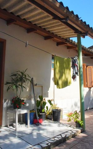 Casa à venda com 190m², 4 quartos e 4 vagasQuintal - Fundos