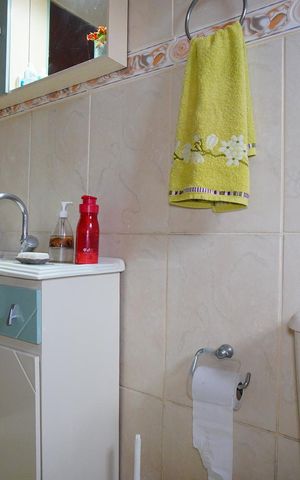 Casa à venda com 190m², 4 quartos e 4 vagasBanheiro Corredor 2