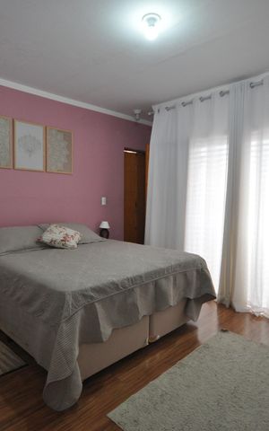 Casa à venda com 150m², 3 quartos e 2 vagasSuíte 1