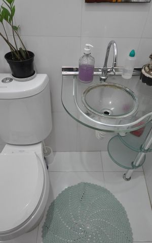 Casa à venda com 150m², 3 quartos e 2 vagasBanheiro de serviço