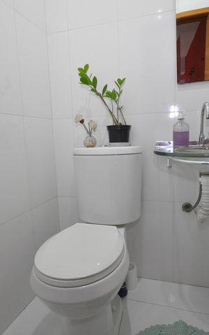 Casa à venda com 150m², 3 quartos e 2 vagasBanheiro de serviço