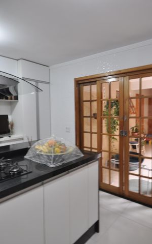 Casa à venda com 150m², 3 quartos e 2 vagasCozinha