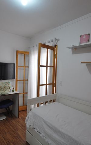 Casa à venda com 150m², 3 quartos e 2 vagasSuíte 2