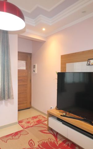Casa à venda com 90m², 3 quartos e 2 vagasSala