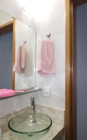 Casa à venda com 90m², 3 quartos e 2 vagasBanheiro 2