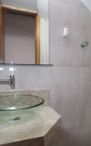 Casa à venda com 90m², 3 quartos e 2 vagasLavabo