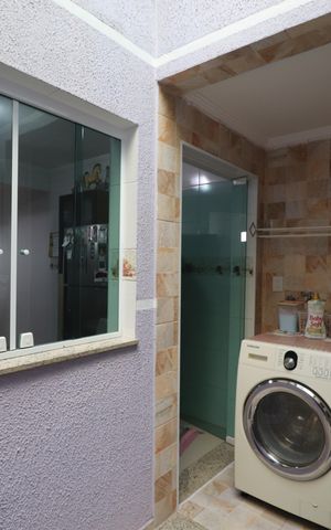 Casa à venda com 90m², 3 quartos e 2 vagasÁrea de Serviço