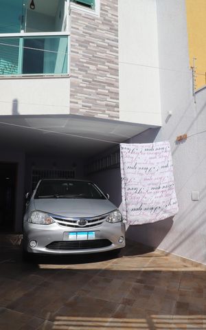 Casa à venda com 90m², 3 quartos e 2 vagasGaragem