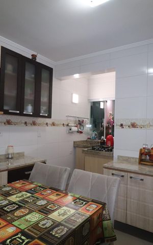 Casa à venda com 90m², 3 quartos e 2 vagasCozinha
