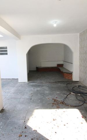 Casa para alugar com 300m², 2 quartos e 5 vagasChurrasqueira