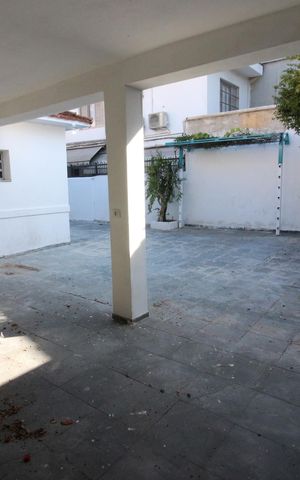 Casa para alugar com 300m², 2 quartos e 5 vagasQuintal