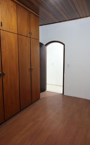 Casa para alugar com 300m², 2 quartos e 5 vagasQuarto 1
