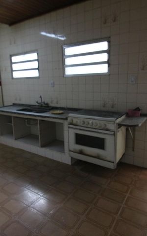 Casa para alugar com 300m², 2 quartos e 5 vagasCozinha