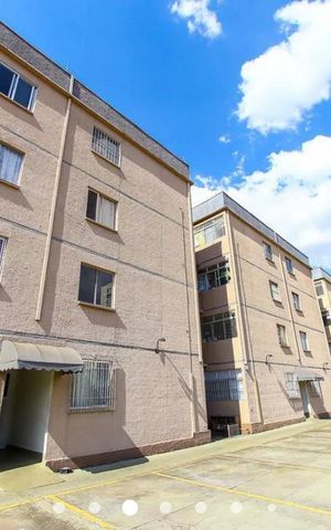 Apartamento à venda com 76m², 2 quartos e 1 vaga Apartamento à venda com 76m², 2 quartos e 1 vagaEstacionamento