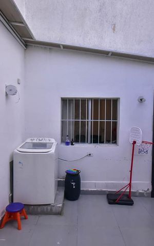 Casa à venda com 150m², 3 quartos e 1 vaga Casa à venda com 150m², 3 quartos e 1 vagaÁrea de Serviço