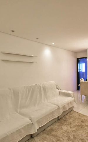 Casa à venda com 150m², 3 quartos e 1 vaga Casa à venda com 150m², 3 quartos e 1 vagaSala