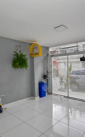 Casa à venda com 150m², 3 quartos e 1 vaga Casa à venda com 150m², 3 quartos e 1 vagaGaragem