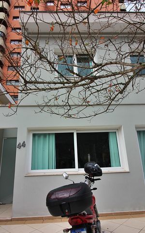 Casa à venda com 200m², 3 quartos e 2 vagasFachada
