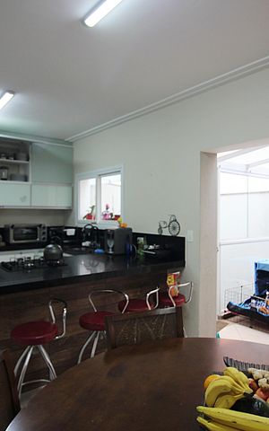 Casa à venda com 200m², 3 quartos e 2 vagasCopa e Cozinha