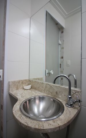 Casa à venda com 200m², 3 quartos e 2 vagasBanheiro de Serviço