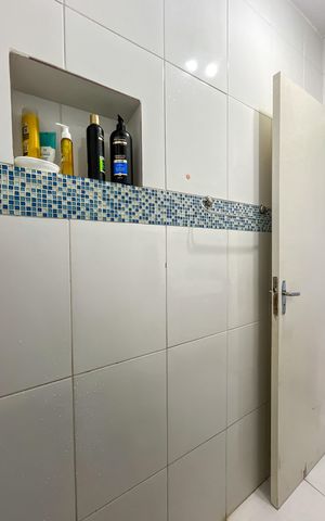 Casa à venda com 270m², 5 quartos e 3 vagasBanheiro 4