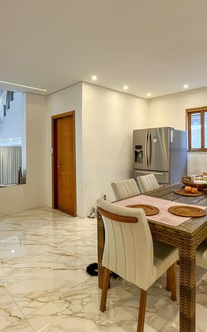 Casa à venda com 270m², 5 quartos e 3 vagasCozinha 1