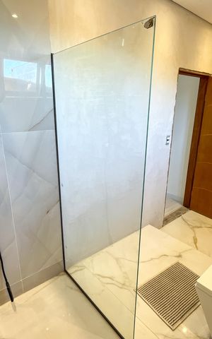 Casa à venda com 270m², 5 quartos e 3 vagasBanheiro 1