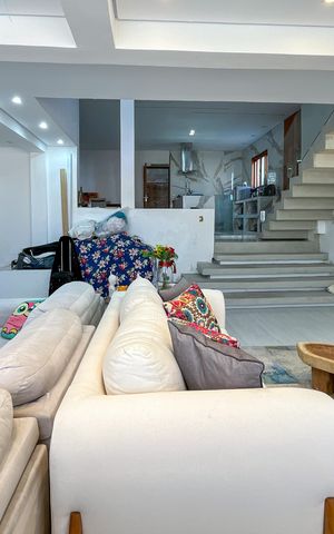Casa à venda com 270m², 5 quartos e 3 vagasSala 1
