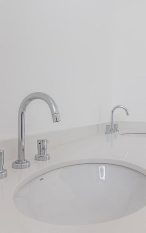 Apartamento à venda com 195m², 4 quartos e 3 vagasBanheiro da Suíte 1