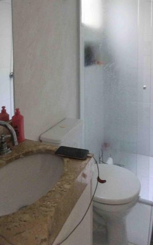 Casa de condomínio à venda com 164m², 3 quartos e 3 vagas Casa de condomínio à venda com 164m², 3 quartos e 3 vagasBanheiro da Suite