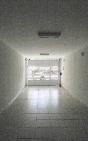 Casa de condomínio à venda com 164m², 3 quartos e 3 vagas Casa de condomínio à venda com 164m², 3 quartos e 3 vagasGaragem