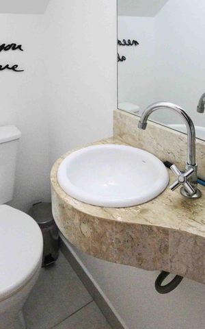 Casa de condomínio à venda com 164m², 3 quartos e 3 vagas Casa de condomínio à venda com 164m², 3 quartos e 3 vagasLavabo