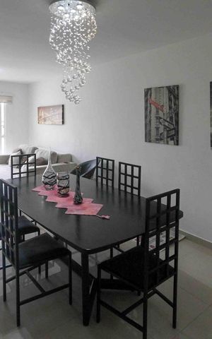 Casa de condomínio à venda com 164m², 3 quartos e 3 vagas Casa de condomínio à venda com 164m², 3 quartos e 3 vagasSala