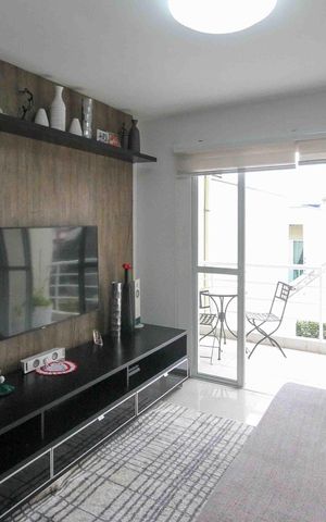 Casa de condomínio à venda com 164m², 3 quartos e 3 vagas Casa de condomínio à venda com 164m², 3 quartos e 3 vagasSala