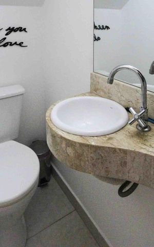 Casa de condomínio à venda com 164m², 3 quartos e 3 vagas Casa de condomínio à venda com 164m², 3 quartos e 3 vagasLavabo
