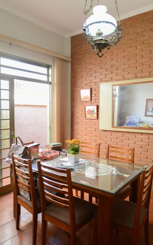 Casa para alugar com 190m², 3 quartos e 2 vagas Casa para alugar com 190m², 3 quartos e 2 vagasSala de Jantar