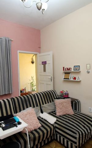 Casa à venda com 111m², 2 quartos e 2 vagasSala