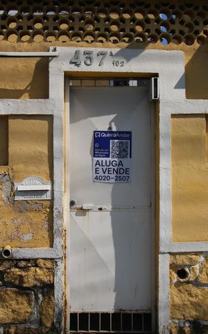 Casa à venda com 111m², 2 quartos e 2 vagasPlaca