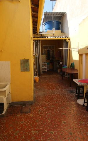 Casa à venda com 111m², 2 quartos e 2 vagasQuintal Fundos