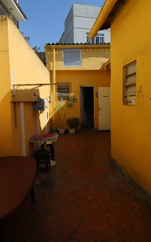 Casa à venda com 111m², 2 quartos e 2 vagasQuintal Fundos