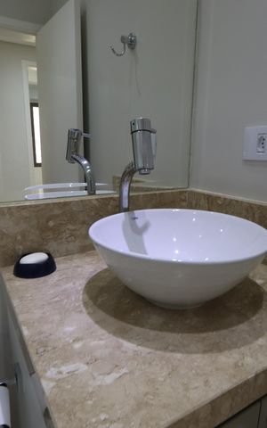 Apartamento à venda com 70m², 2 quartos e 2 vagasBanheiro Social