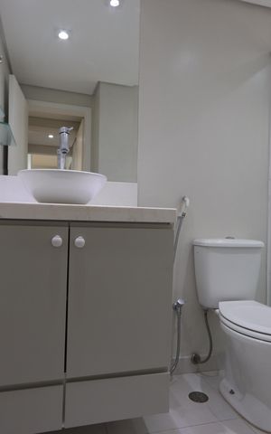 Apartamento à venda com 70m², 2 quartos e 2 vagasBanheiro da Suíte